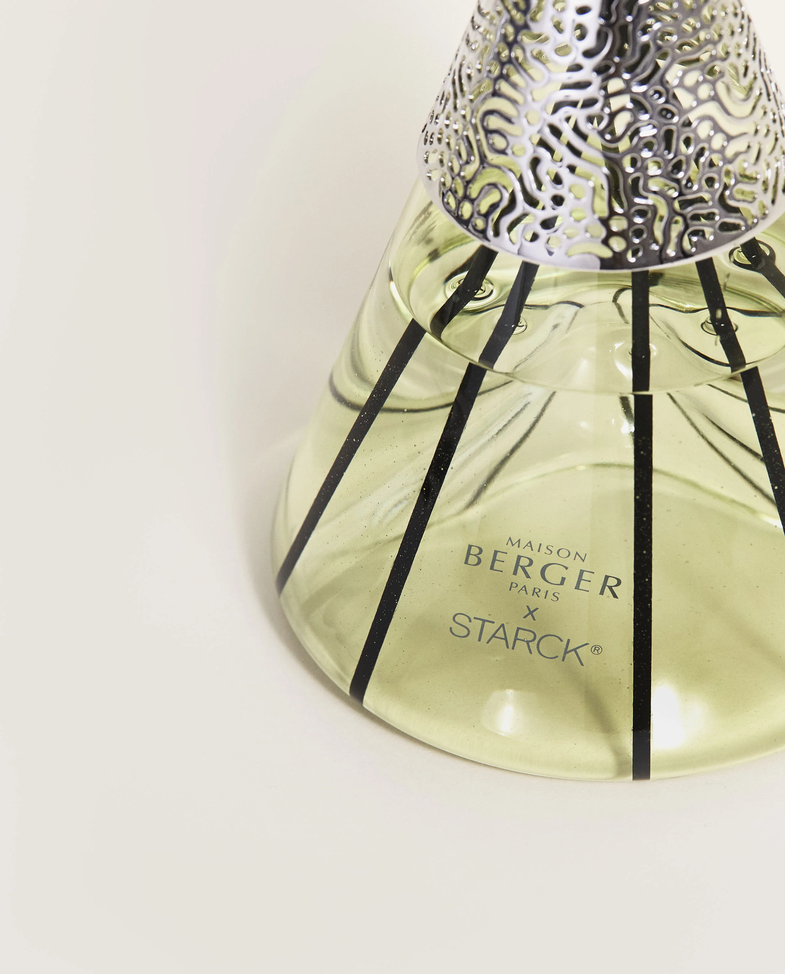 Parfumsticks by Starck Peau d'Ailleurs - Image 3